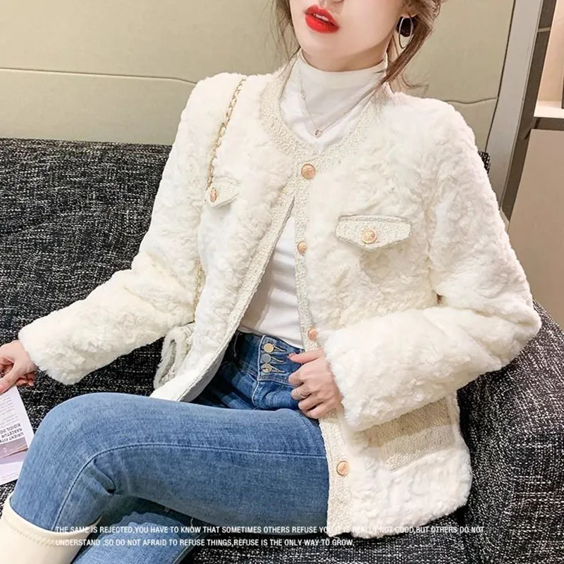 

Ladies Round Collar Thicken Warm Plush Outwear New Autumn Winter White Faux Fur Jacket Women Korean Fashion Short Lamb Wool Coat