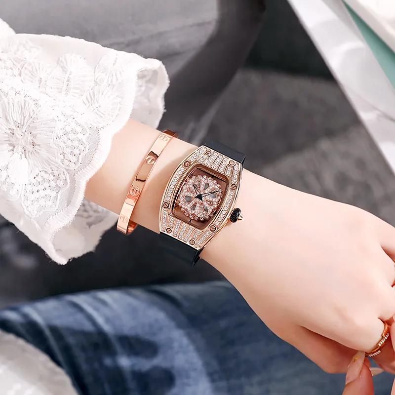 Luxury Rose Gold Ladies Watch Pentagram Rhinestone Spinning Diamond Face for Women Silicone Strap Sports Quartz Richard Watch