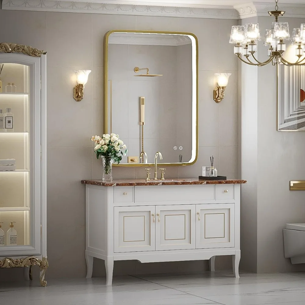 مرآة حمام LED مقاس 24 × 32 بوصة مع أضواء، مرايا زينة مضاءة مثبتة على الحائط بإطار ذهبي، تصميم مضاد للضباب ومفتاح لمس قابل للتعتيم