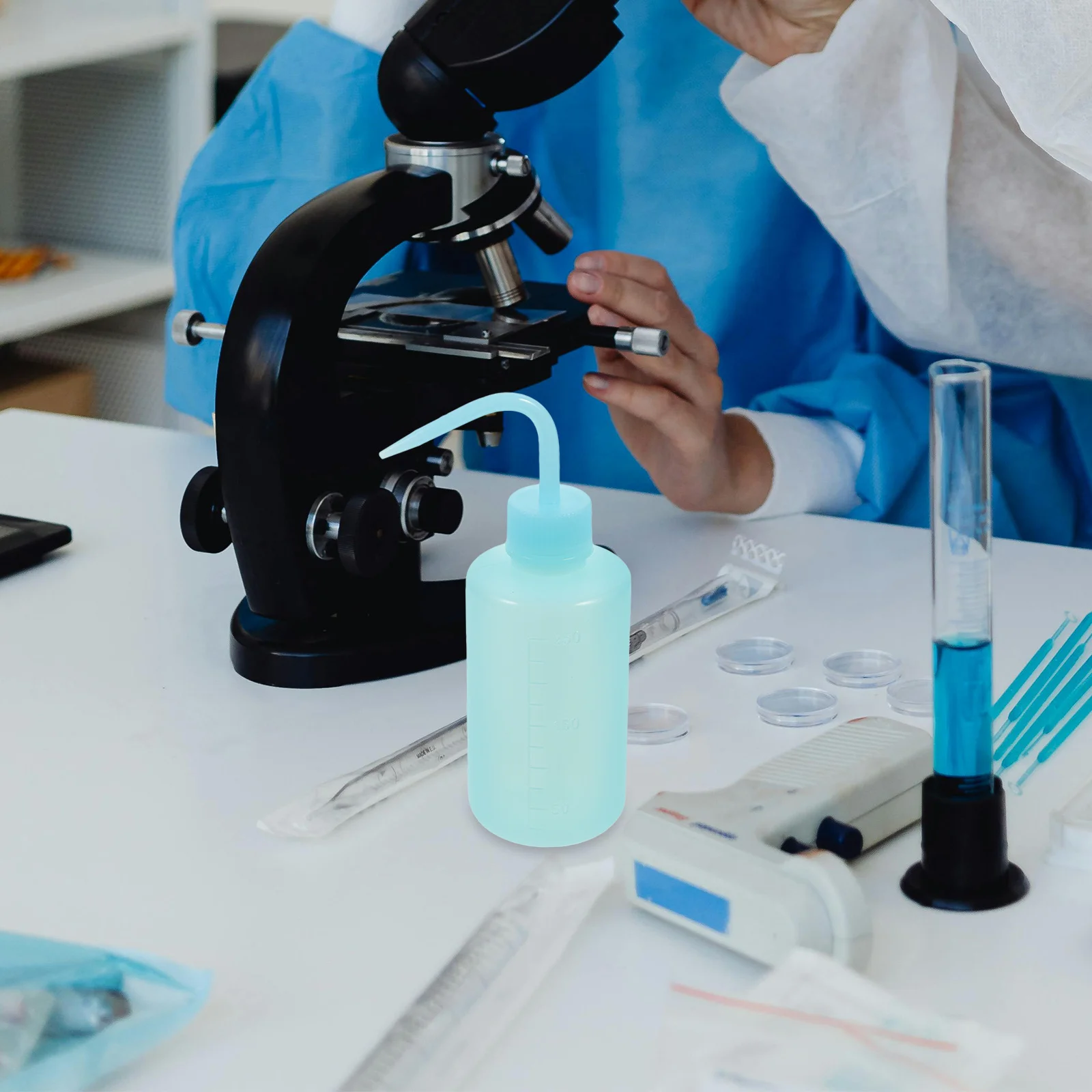 4pcs 250Ml Wash Bottle Graduated Laboratory Washing Bottle Portable Narrow Mouth For Liquid Scale Testing Cleaning Teaching