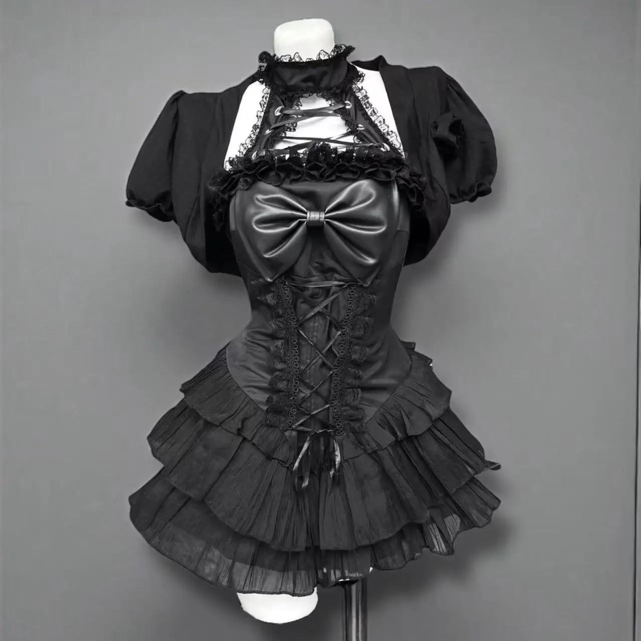 

Винтажный готический комплект из 2 предметов в стиле Харадзюку, женские кружевные топы без рукавов + мини-юбки-торты, облегающий костюм High Street, мода 2025, ретро