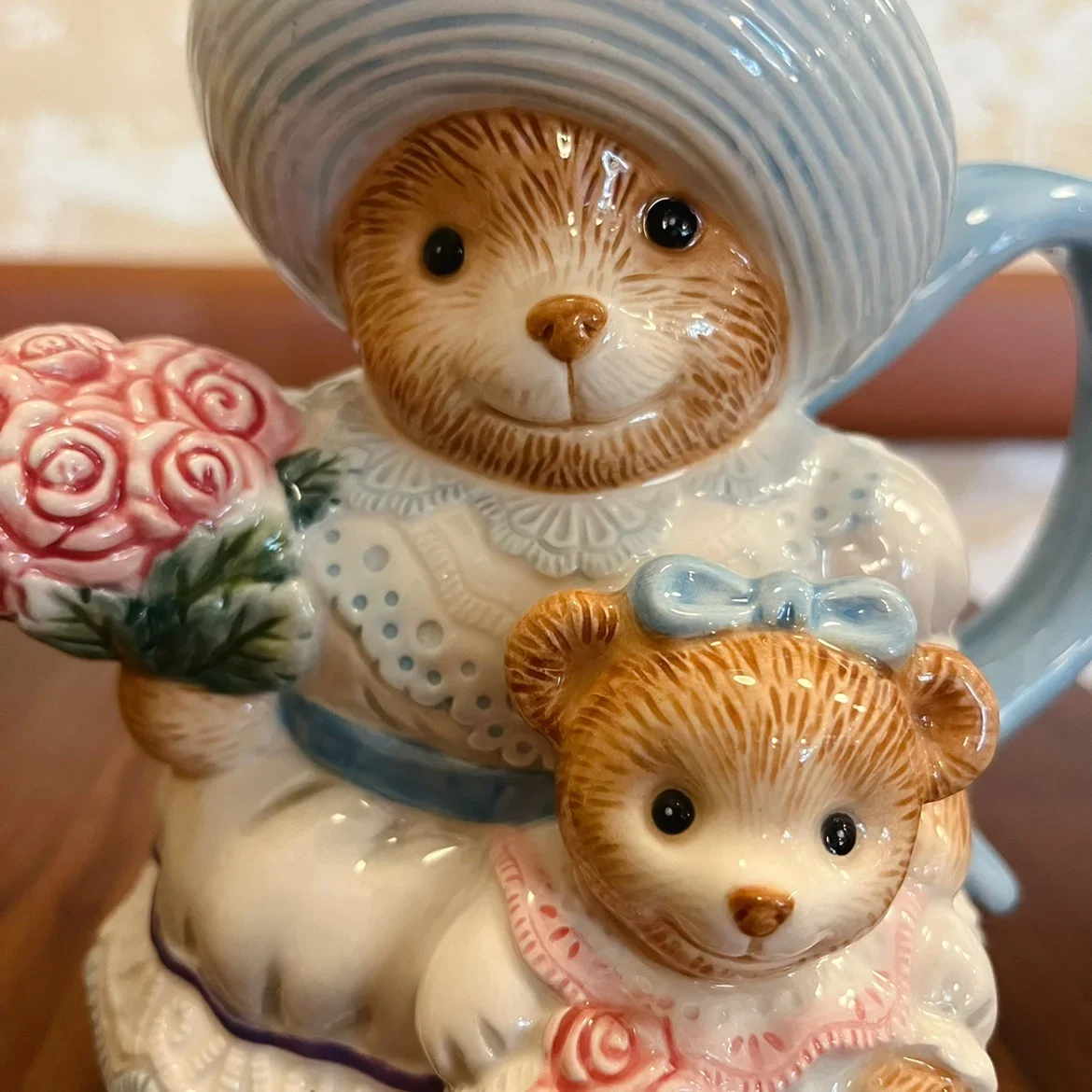 Creative Teddy Bear Ceramic Teapot Cute Animal Porcelain Teapot Table Decoration Wedding Gift Practical Home Decor