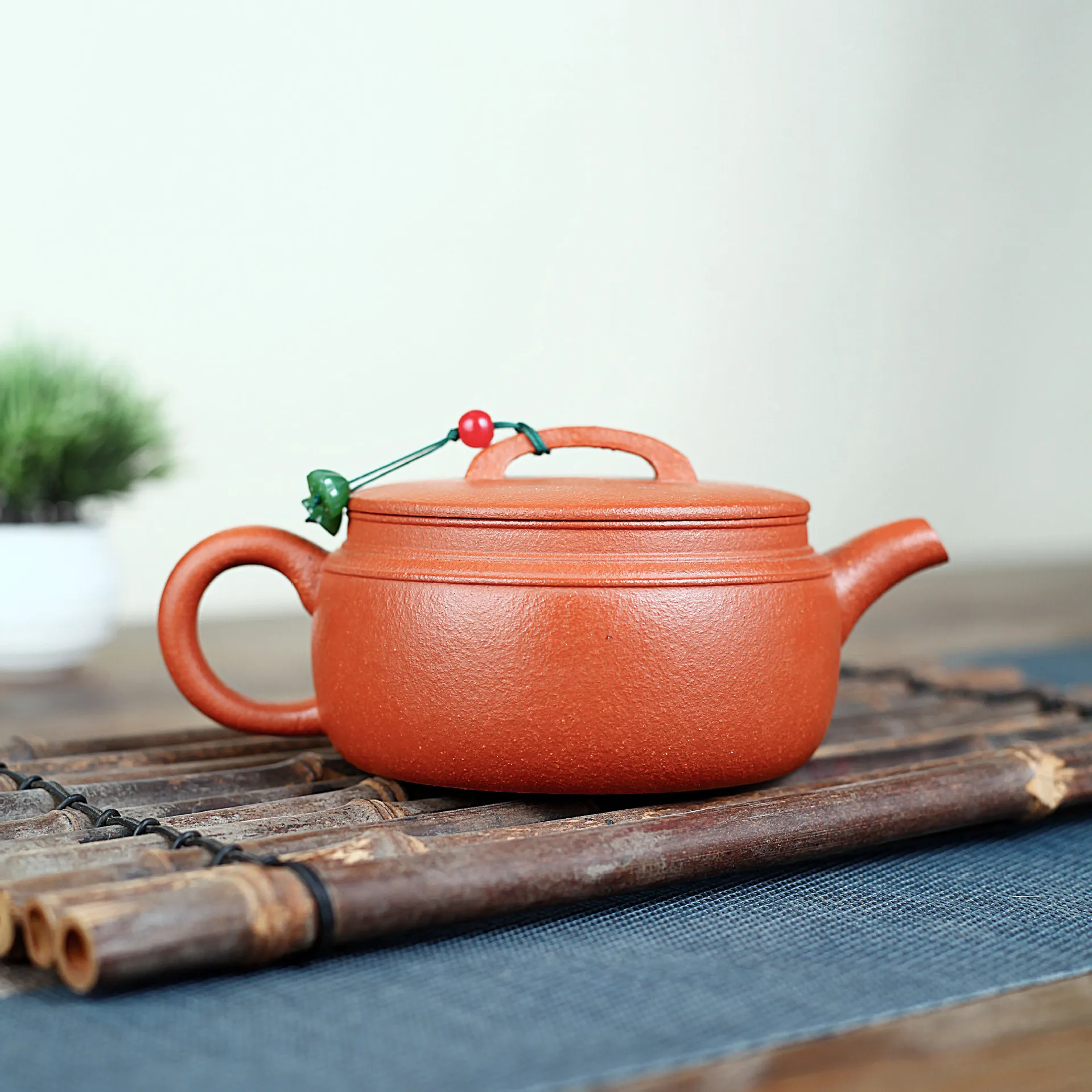 310ml Chinese Yixing Purple Clay Teapots Famous Handmade Tea Pot Raw Ore Green Mud Kettle Authentic Zisha Tea Set Gift