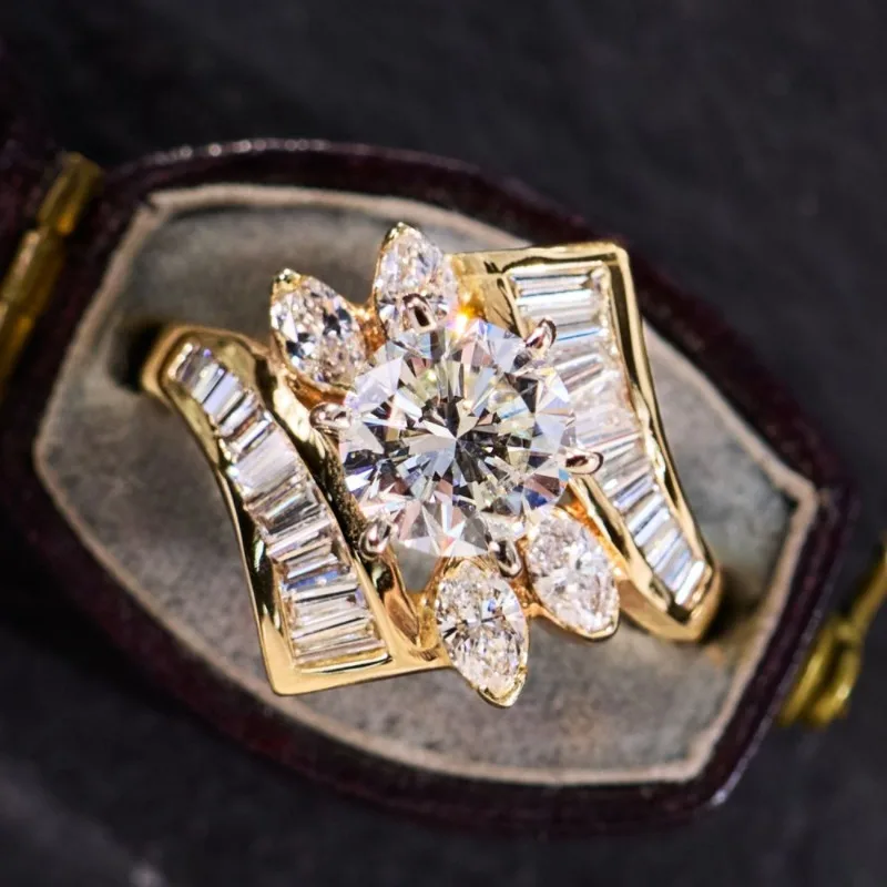 Lustrous Gold Color Full-Pavé Zircon Inlaid Simple  Shiny Banquet Ring Elegant Personalized Accessory Wedding Party Jewelry