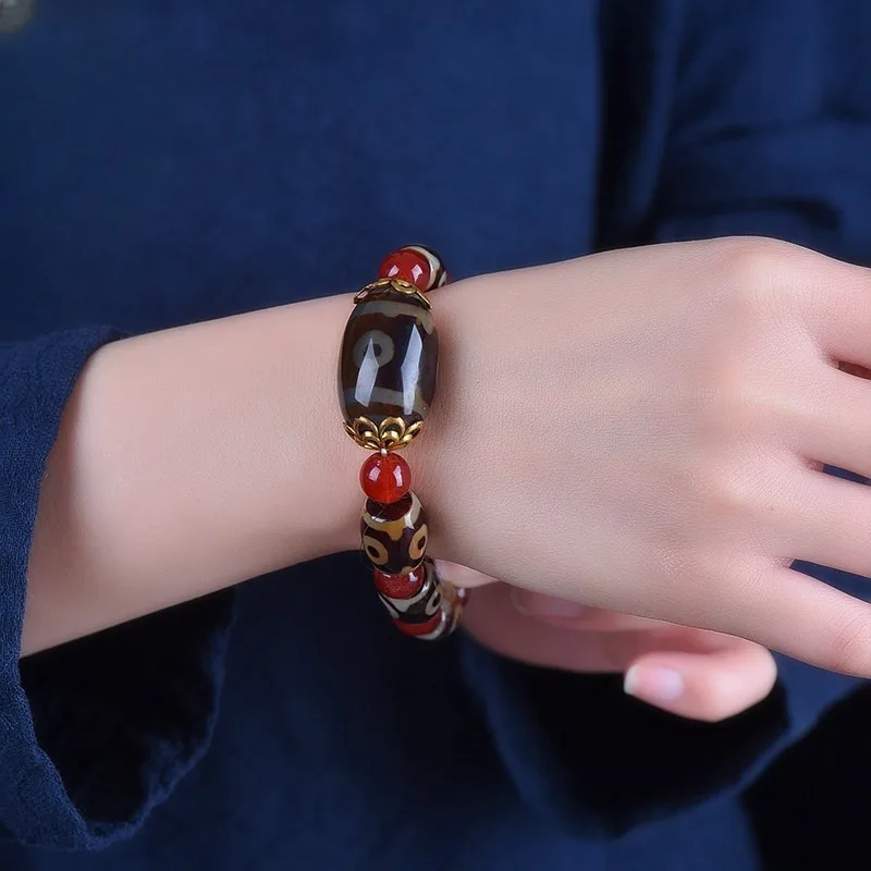 

Natural Agate Dzi Bead Bracelet Bracelet, Simple and Retro, Holiday Gifts for Daily Travel