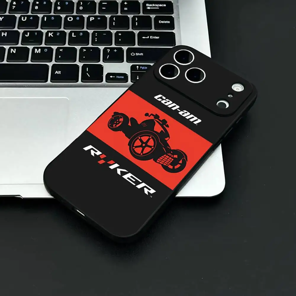 حافظة هاتف Wild Car Crazy C-Can-Am حافظة هاتف عصرية باللون الأسود من مادة TPU لهاتف iPhone 12-17. تصميم مطلي بخاخ للأشعة فوق البنفسجية، مضاد للسقوط