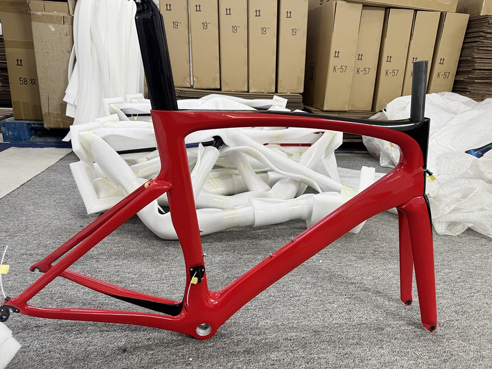 

CECCOTTI 700C&28mm Road Bike Frame V brake bicycle Frameset T1000 Full Carbon Frame