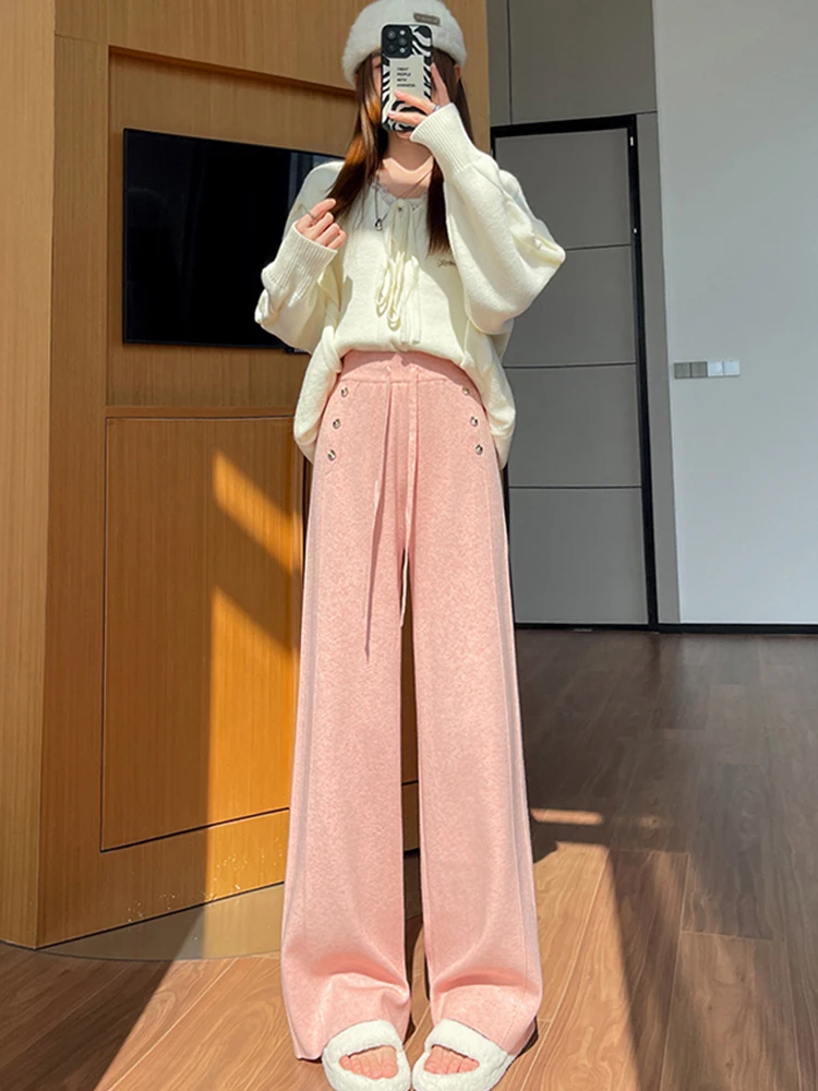 กางเกงถักตกแต่งกระดุมหวานๆ สำหรับผู้หญิงในฤดูใบไม้ร่วงและฤดูหนาว ให้ความรู้สึกหนานุ่ม หลวมสบาย สไตล์ลำลอง ขากว้าง