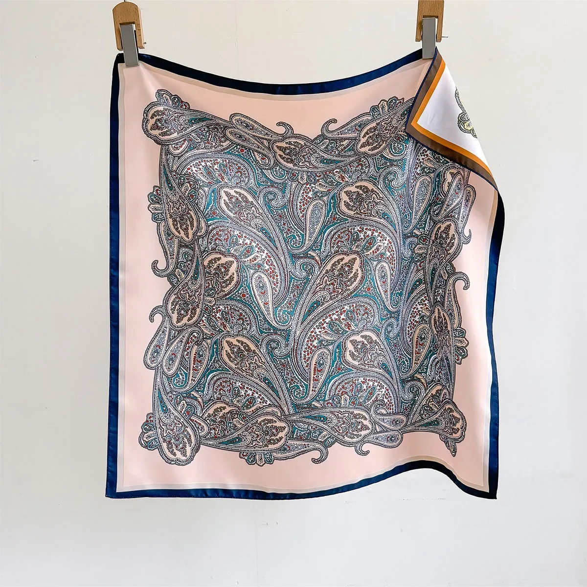 1PC Double-sided Paisley Print Scarf Imitation Silk Square Scarf Women‘s Neckerchief Bandanas Foulard Hairbands Neck Tie Wraps