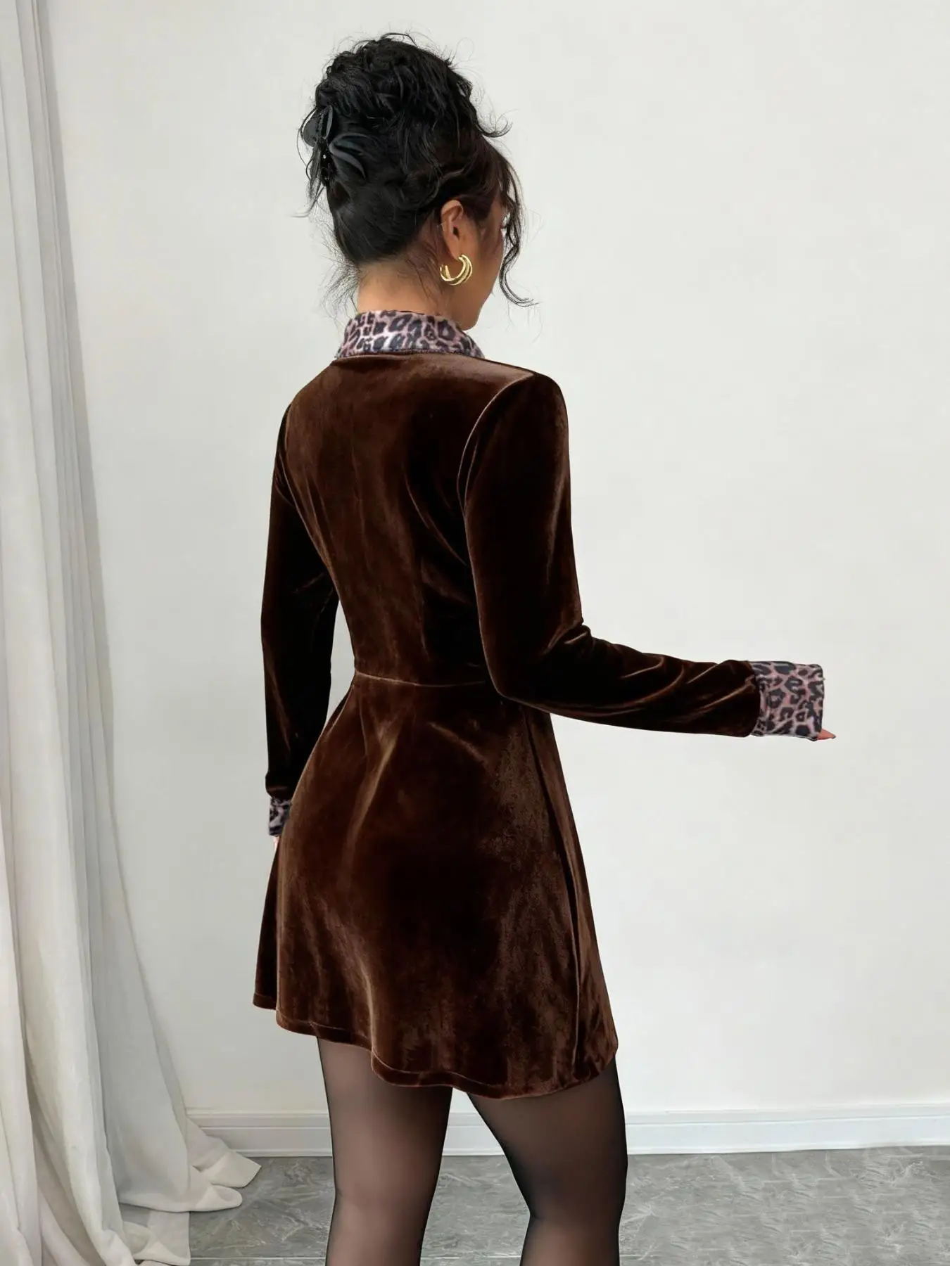 Ladies Long Sleeve Velvet Mini Shirt Dress Slim Fit A-Line Waist Design Elegant Fashionable Women's Clothing