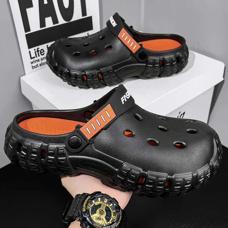 Step on Poo Feeling Baotou Slippers Male Summer 2025 New Wear Non-slip and Deodorant Shoes Teenagers Beach Two Wear Sandals