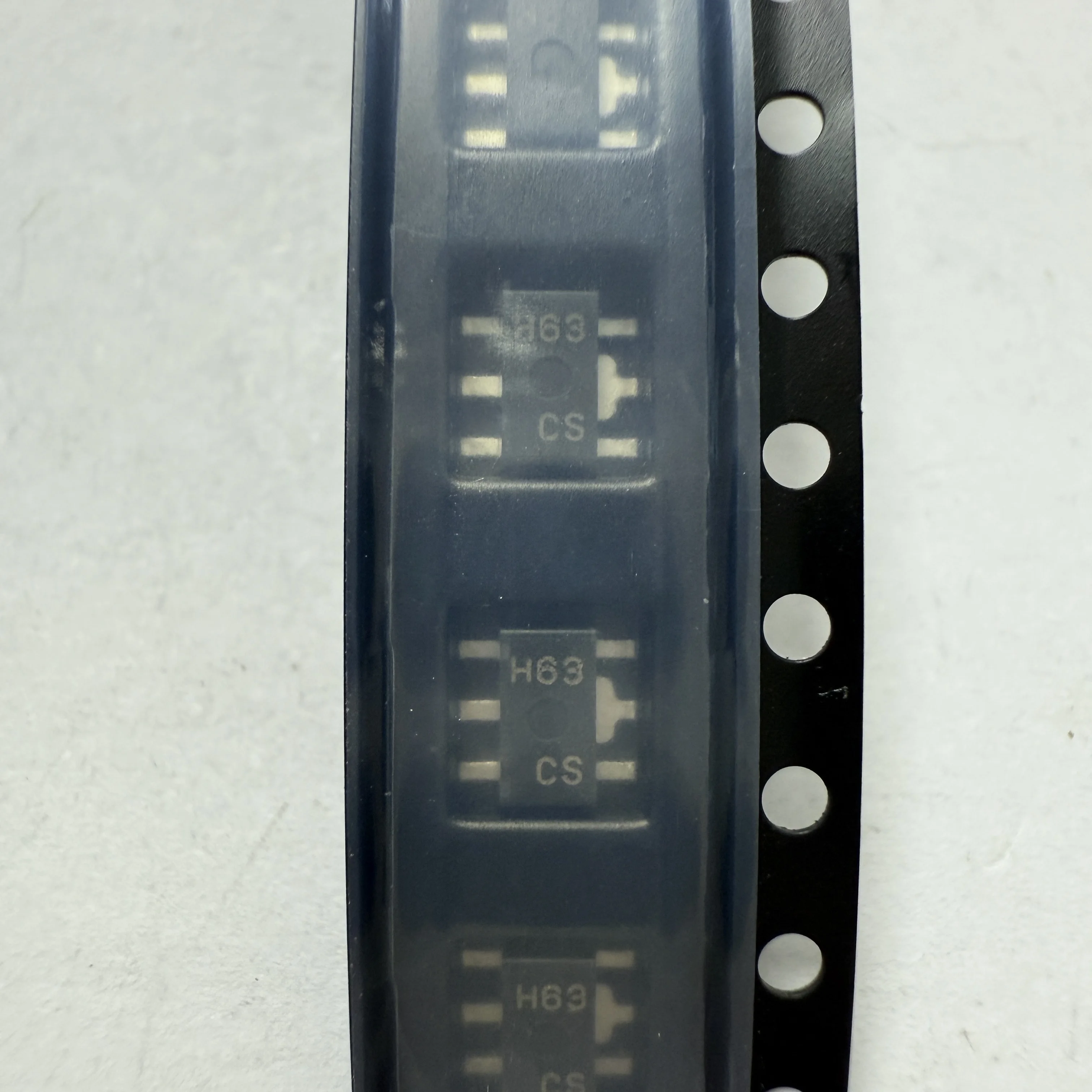 

10PCS/LOT XC6220B331PR-G (Linear voltage regulator)