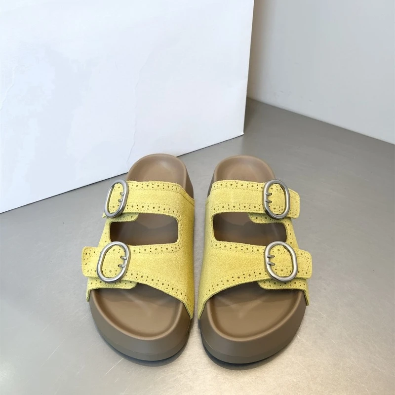 

Новые модные женские шлепанцы из натуральной кожи на толстой подошве, летние уличные сандалии с двойной пряжкой, коллекция 2026 года