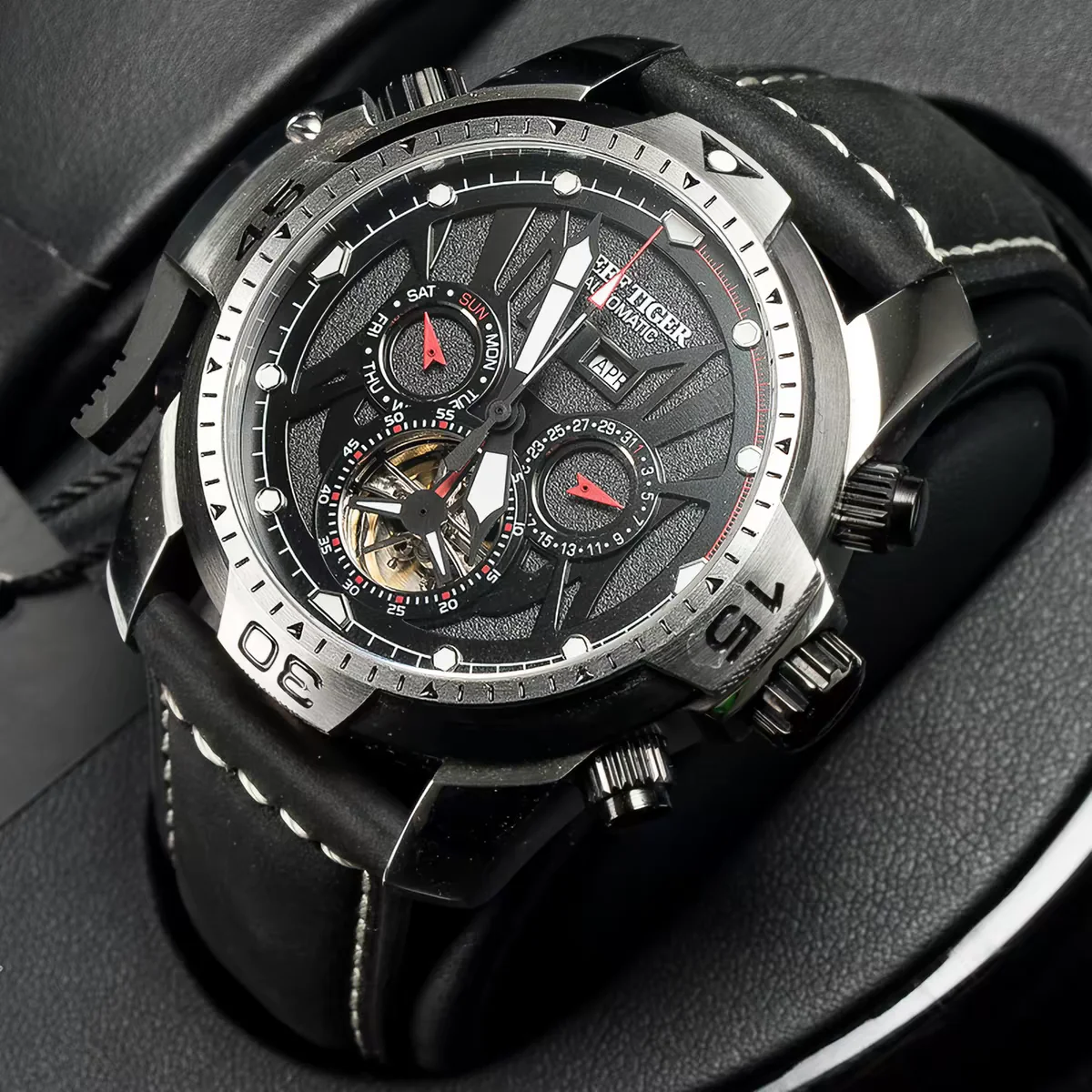 Reef Tiger Men Automatic Watch 46mm Mechanical Wristwatch Sapphire Mirror Skeleton Perpetual Calendar Dial Year Month Week Date