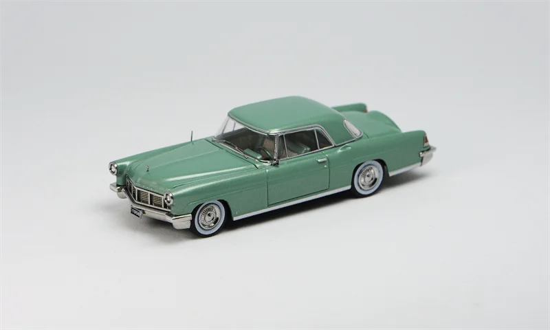 

GFCC 1:64 Continental Green Diecast Model Car