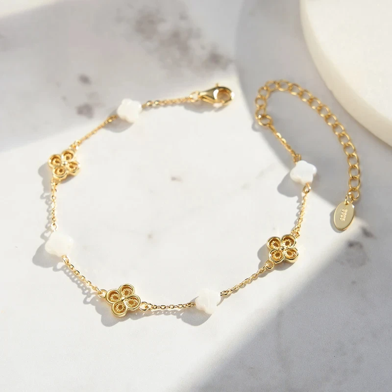 

Design 925 Sterling Silver Plant Flowers Bracelet Chain with Four Leaf Clover Women's Luxury Gifts Clover Bracelet GMB67