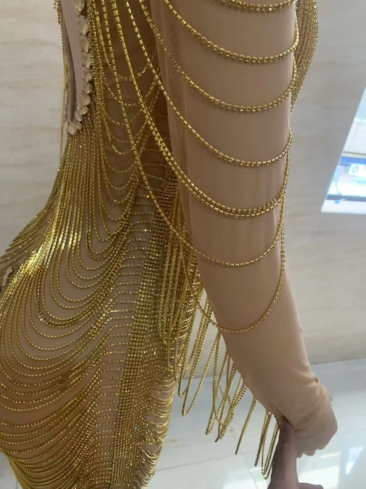 عميق الخامس لامعة الترتر نادي لامعة سلسلة وحيد القرن مثير حفلة موسيقية فستان مذهل Vestidos Festa Luxuosos Vestidos De Graduaciones Mujer