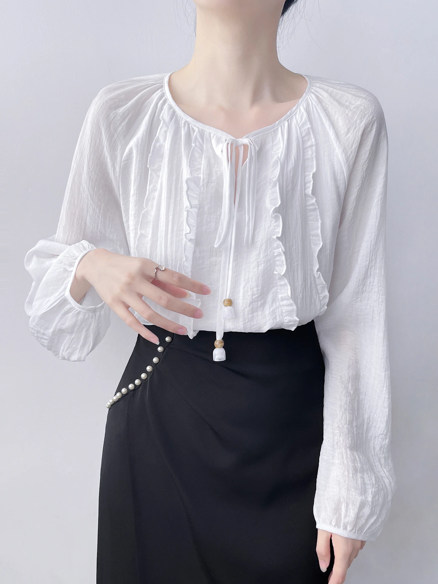 

Женская модная рубашка в корейском стиле с длинным рукавом, белая, с поясом, с узором под дерево, свободного кроя, дышащая, для повседневной носки/горнолыжного спорта