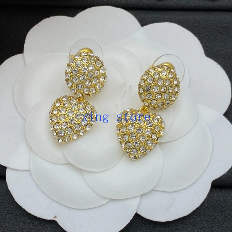 2024 Fashion New Retro Style Round Cut Crystal Inlaid Heart shaped Pendant Women's Earrings