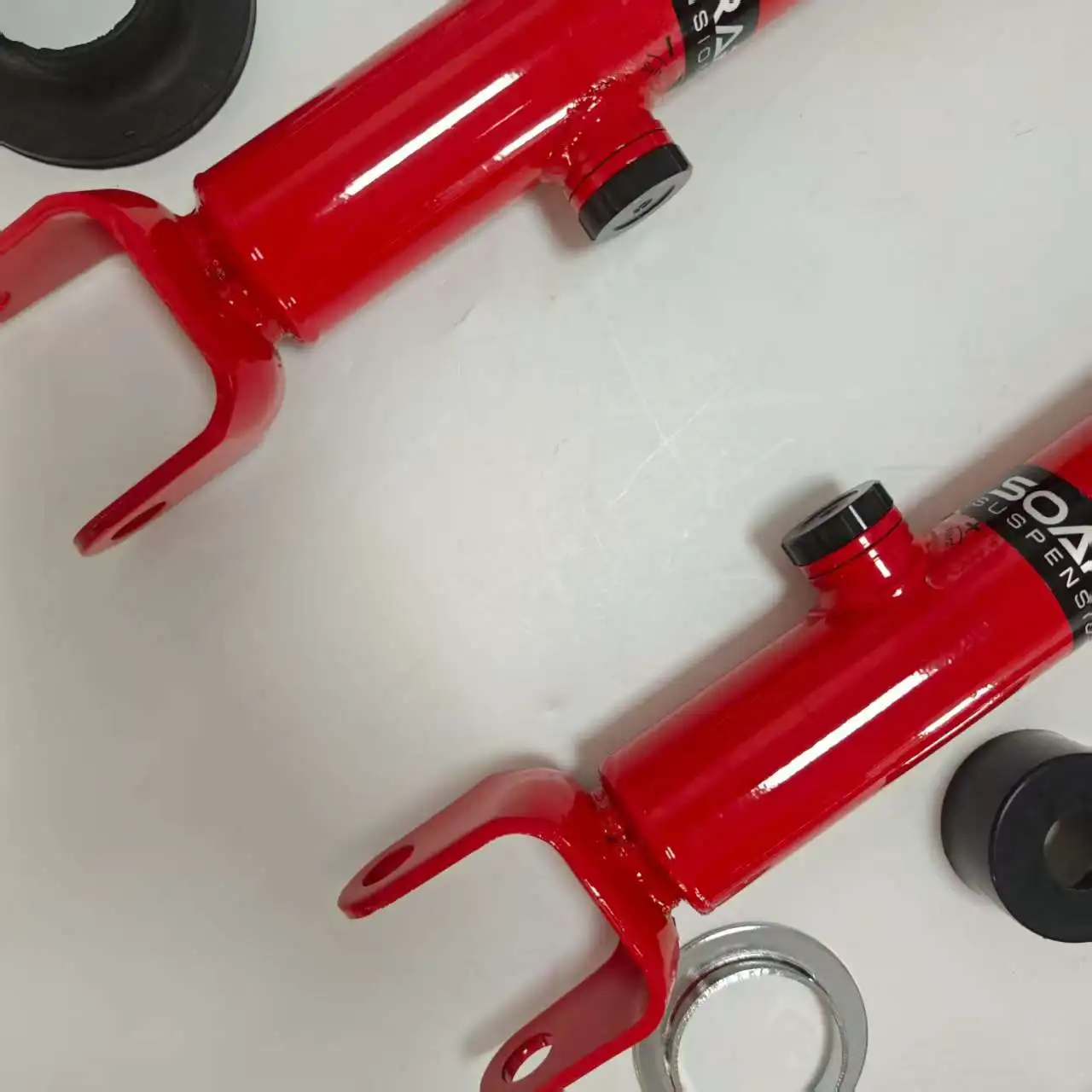 SOARAP High Quality Strong And Durable Car Oil Shock Absorbers For Jeep Grand Cherokee
