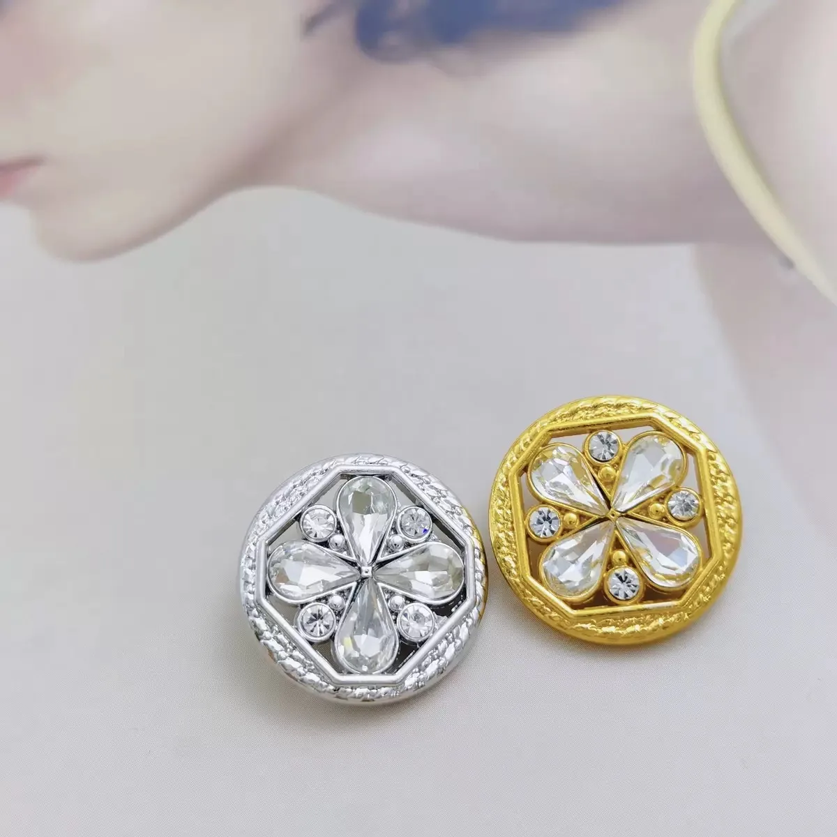 5pcs18/23MM Four Leaf Clover Diamond Studded Metal Button Shirt, Suit Jacket, Decorative Button Coat, Windbreaker Vest Button