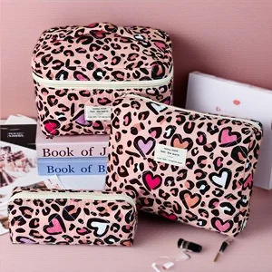 

Большая вместительная косметичка в форме сердца, многофункциональный утолщенный органайзер для женщин, портативный портативный органайзер для путешествий