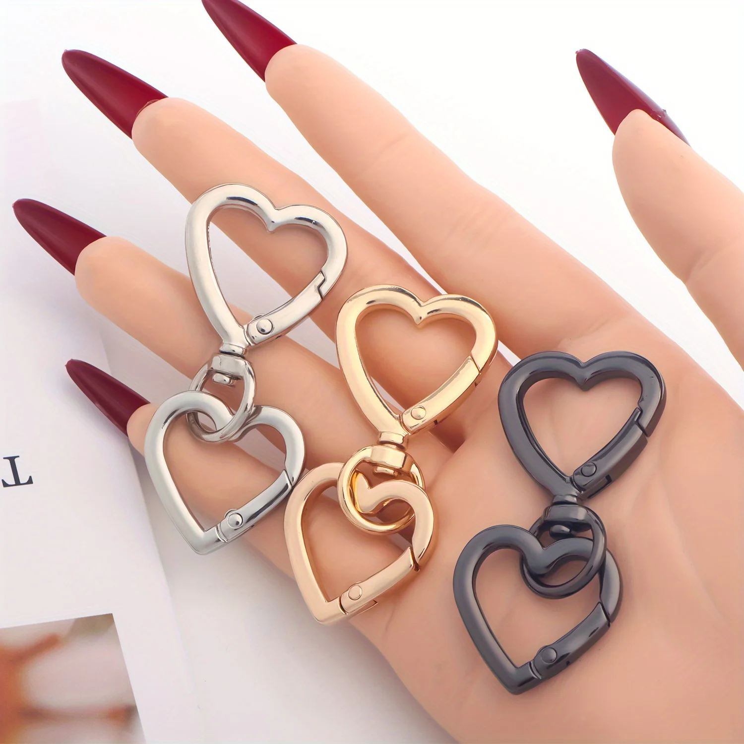 2pcs Heart Shape Keychains Metal Spring Keyring Chain Buckle for Keychains, DIY Bag, Craft Making, Purse and Handbag