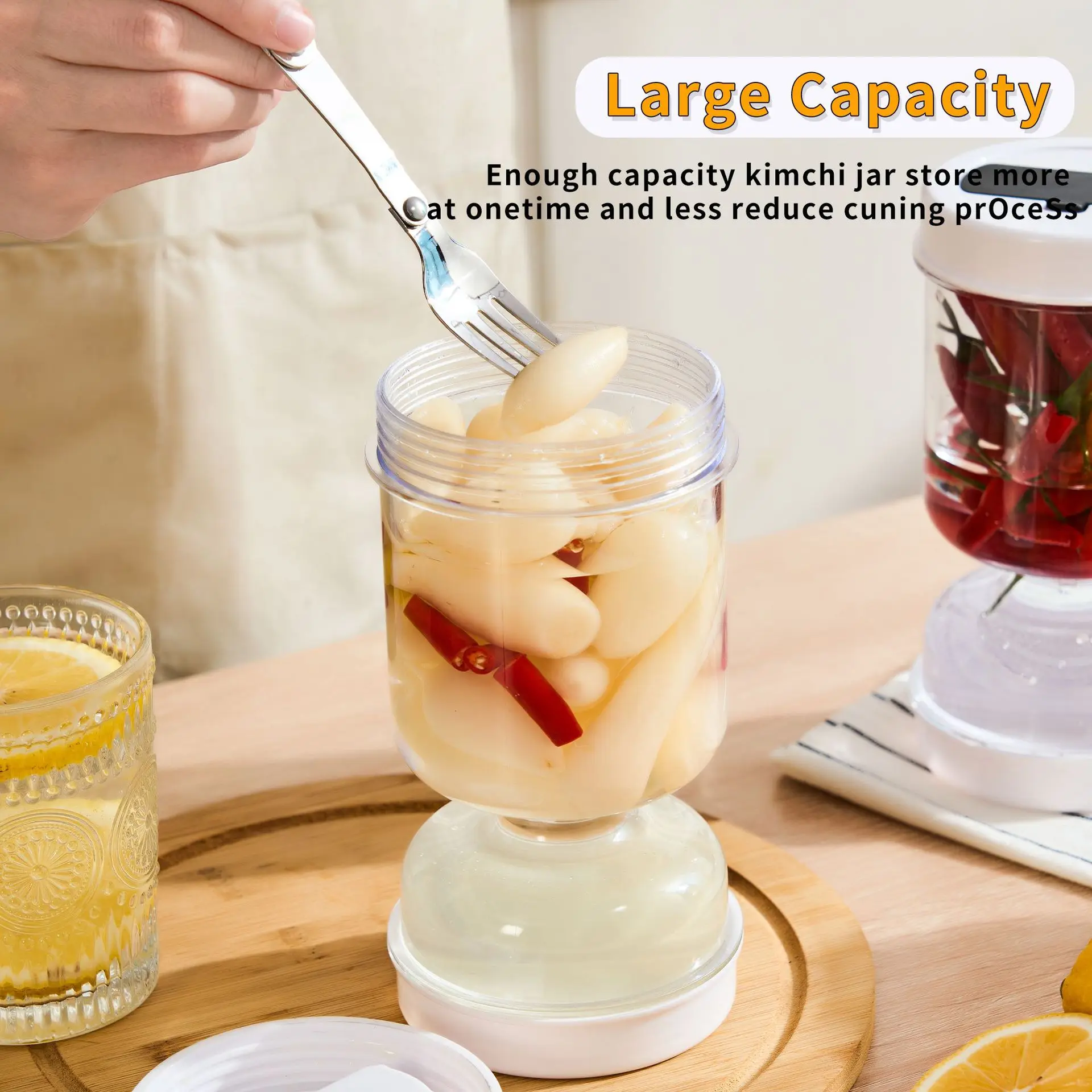 Wet and Dry Separation Pickle Jar With Fork Multifunctional Food Storage Container For Olive Pickle