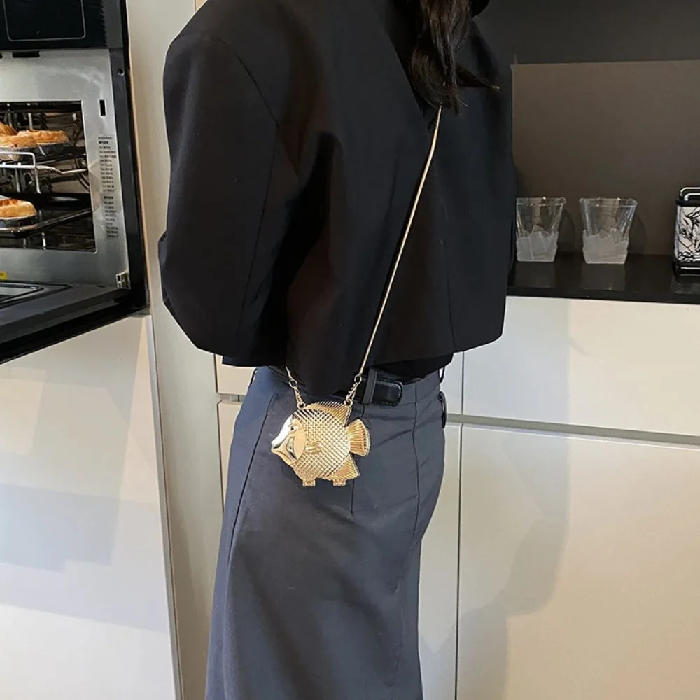 moda-pequeno-peixe-forma-ombro-crossbody-saco-de-metal-mini-ouro-prata-batom-bolsa-senhora