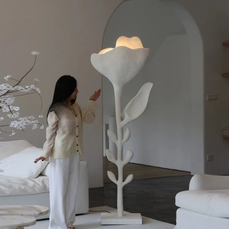 

Rose flower lamp French atmosphere floor lamp living room high-end flower fiberglass art sculpture ornament