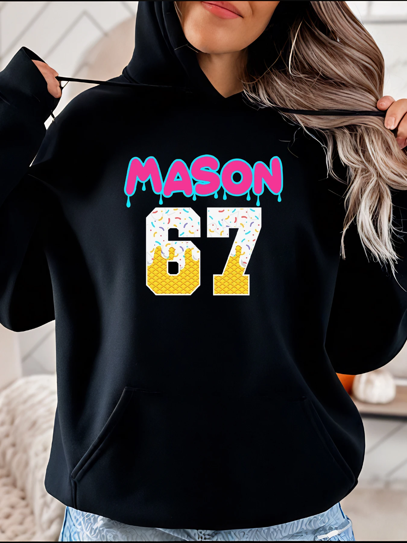 

Custom Name Number Hoodie Cake Drip Print Unisex Streetwear Sweatshirt for Women Men Fashion Casual Wear