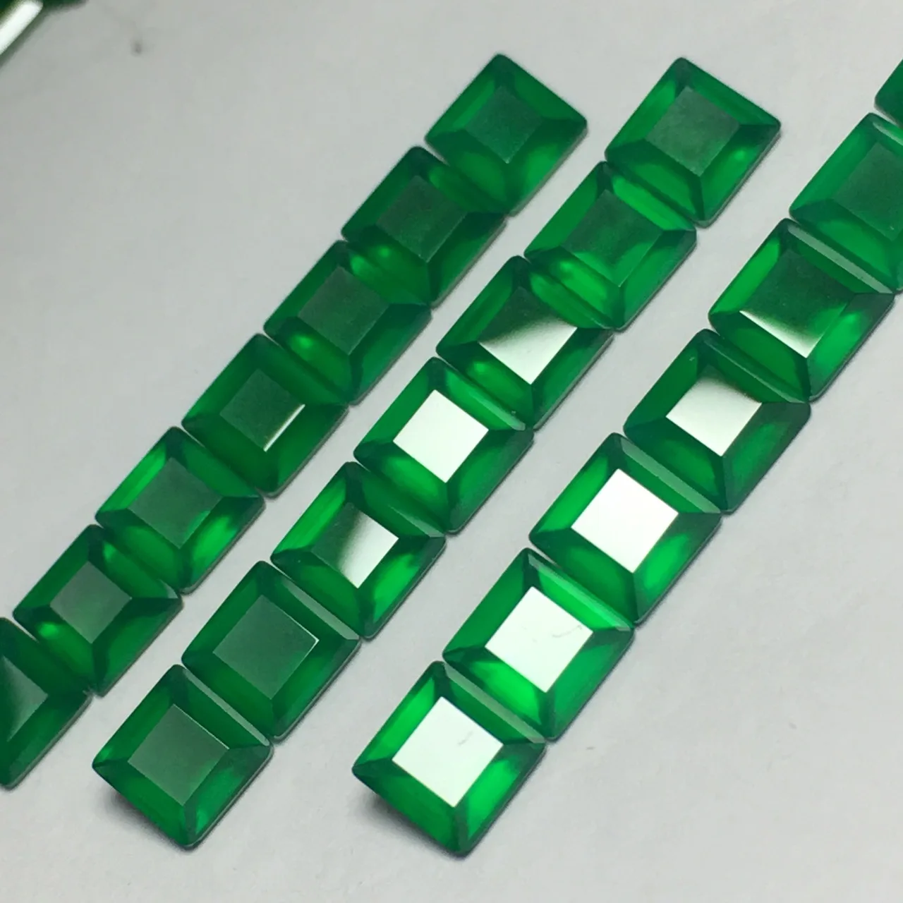 Natural Green Agate Square Straight Edge Emerald Cut Green Chalcedony Faceted Loose Gemstone For Jewelry Making