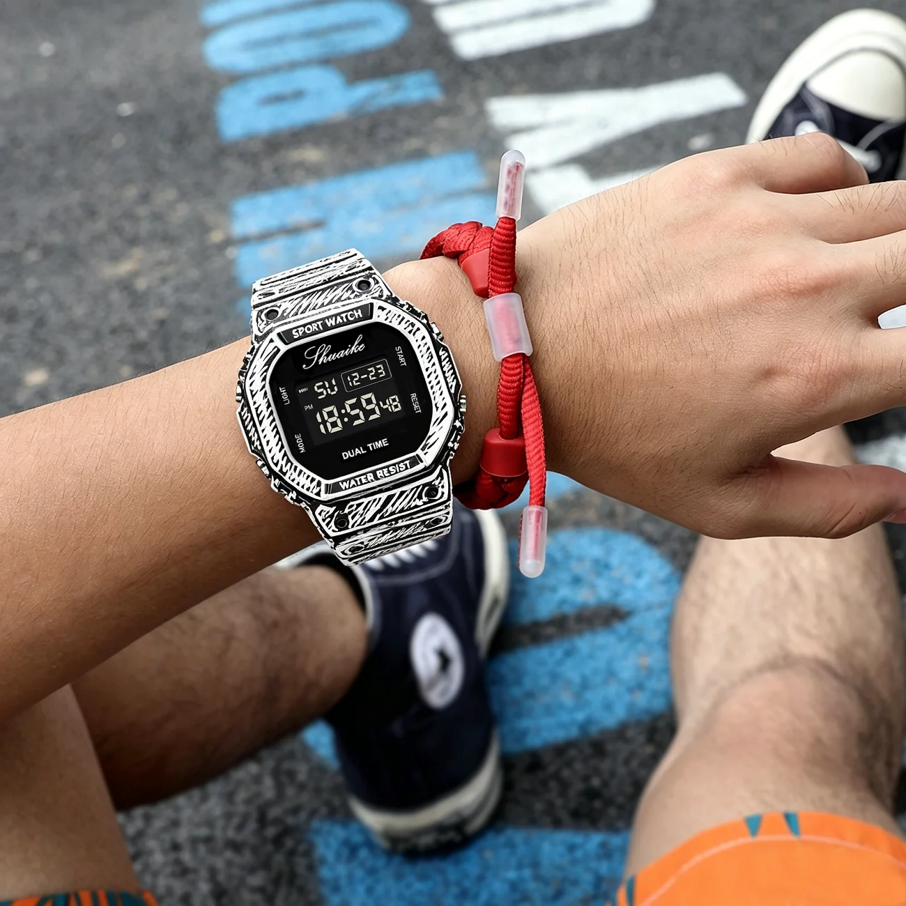New Boys and Girls Student Graffiti Electronic Watch Men's and Women's Sport Alarm Clock Waterproof Square Watches Montre Homme