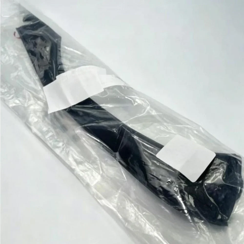 64571-07030 64572-07030 Trunk Side Trim Panel Luggage Compartment Side Cover Water Channel Cover For Toyota Avalon