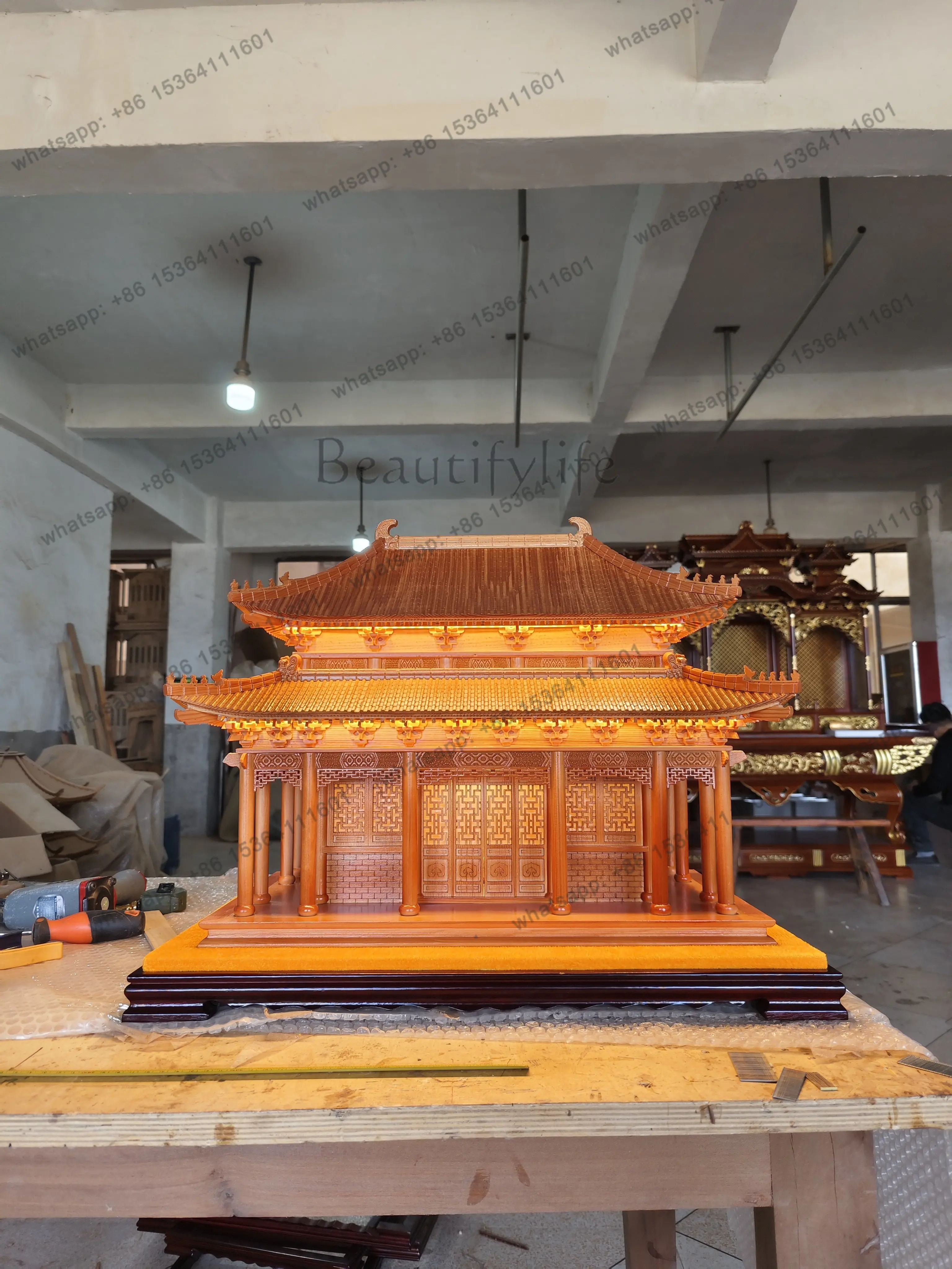 Wood carving solid wood Chinese ornaments handicrafts ancient building model roof can be moved