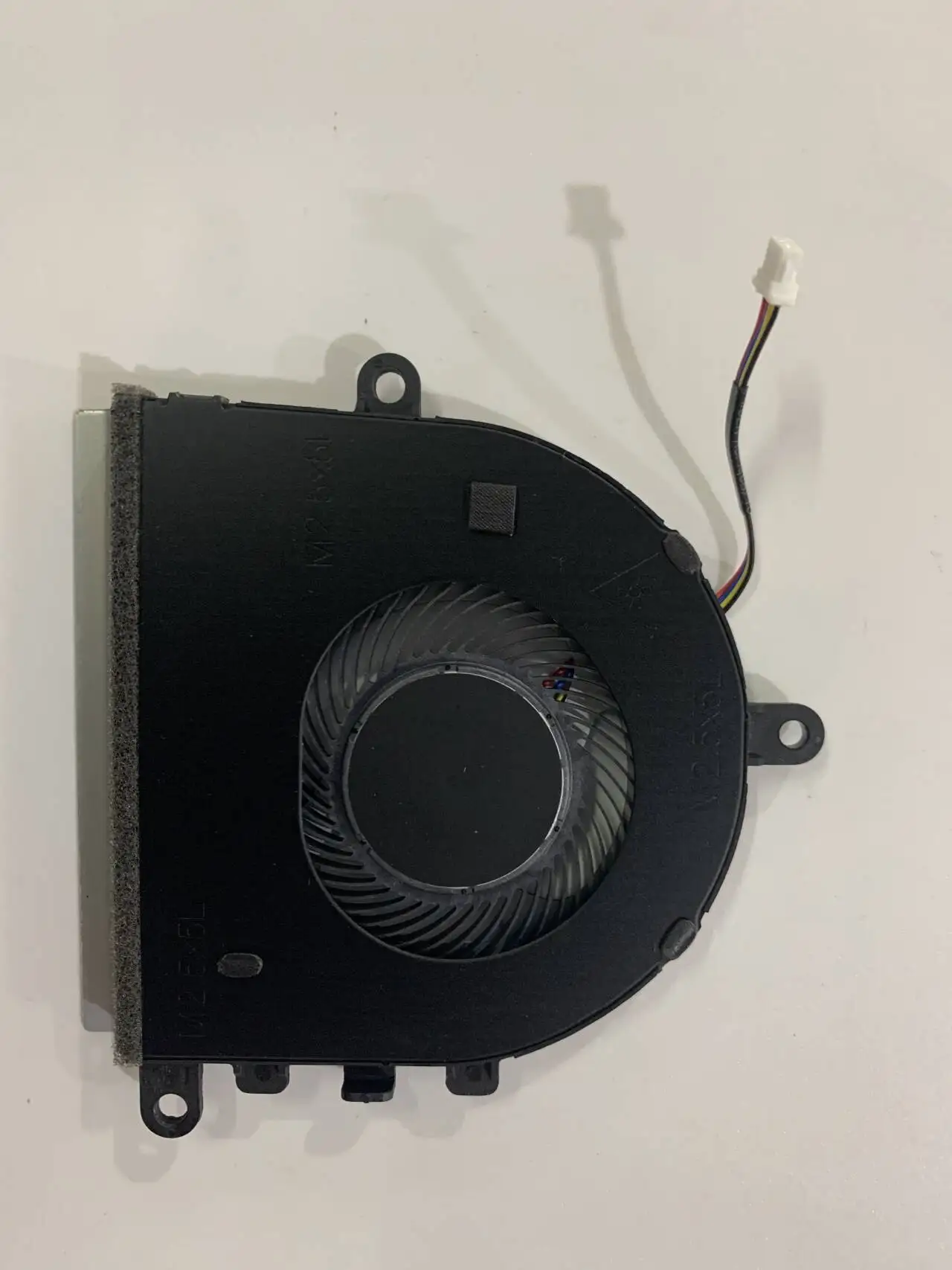 for Dell Inspiron 5570 5575 3583 P75F 3501 3505 5593 3593 3585 5594 3533 07MCD0 Laptop CPU Cooling Fan