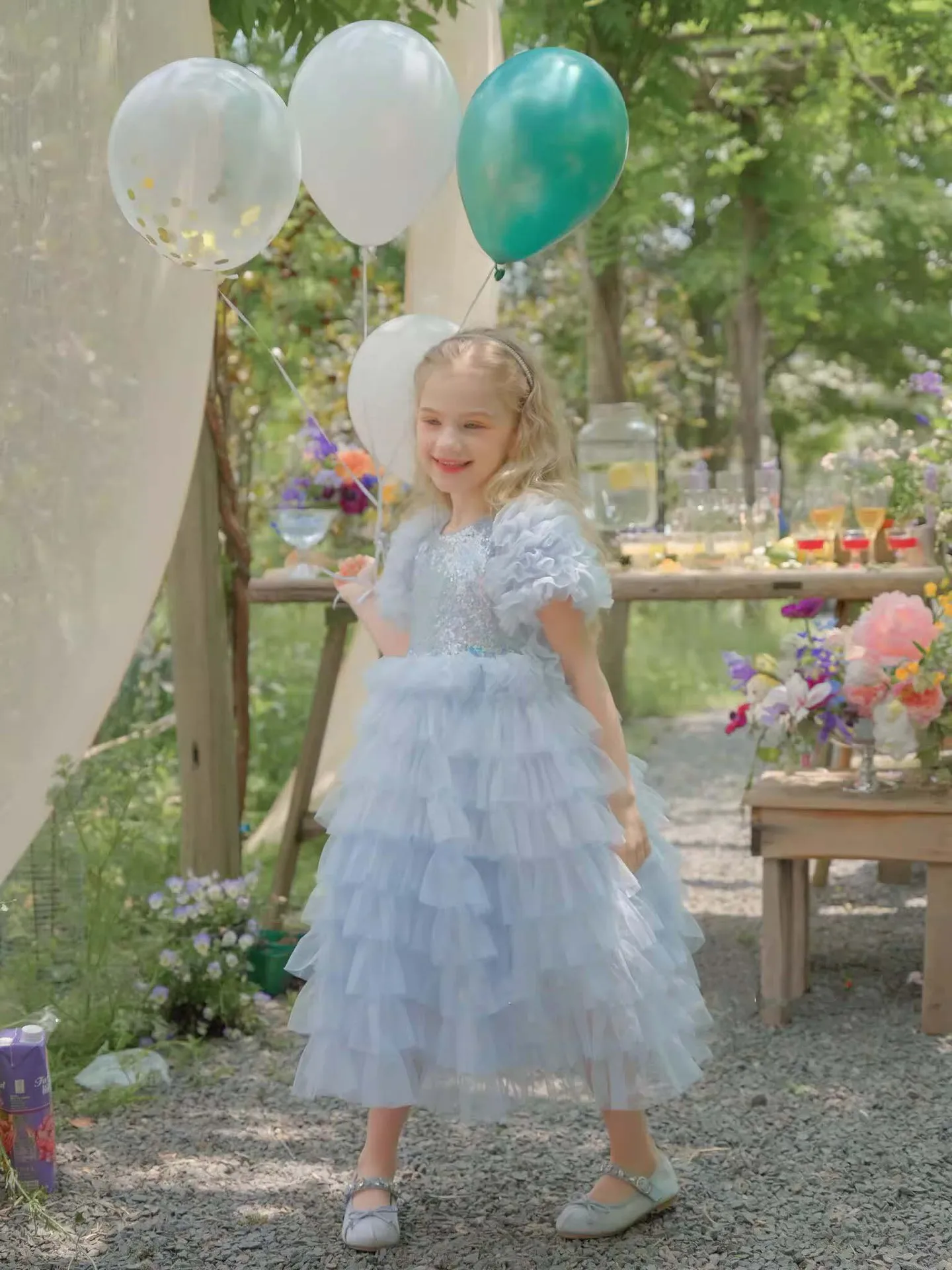 Abito da ragazza di fiori gonfi a strati per abito da sposa con paillettes brillanti in Tulle per la prima comunione abito da principessa per bambini 2024