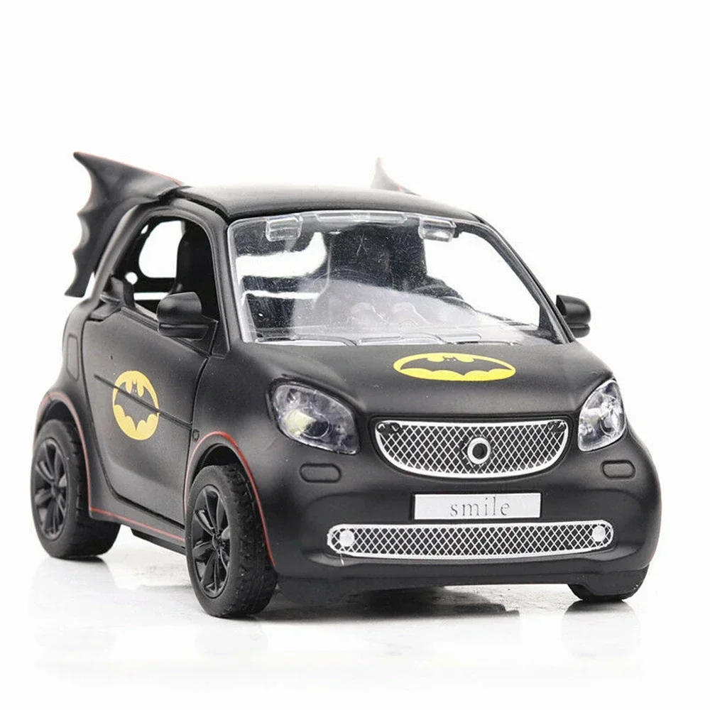 1:36 スマートバット クリスマス ダイキャストカー ブラック車両 プルバックおもちゃ付き 格安子供のおもちゃ 誕生日プレゼント E74