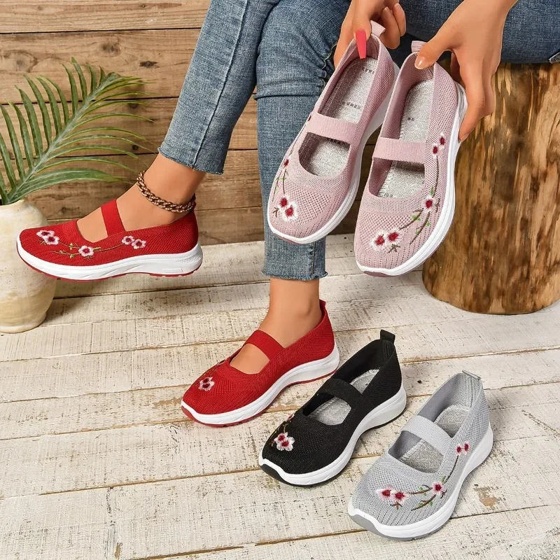 Scarpe da donna in vendita 2024 scarpe vulcanizzate da donna in rete di marca Sneakers da donna traspiranti scarpe Casual da donna Slip on ricamate