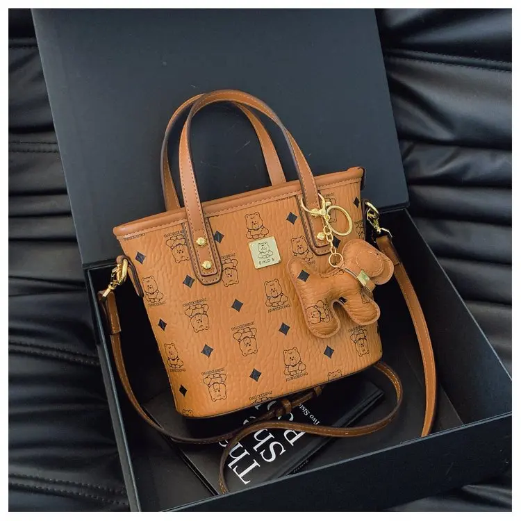 high-end-designer-simple-diaper-bags-for-ladies-parisian-classic-messenger-bag-elegant-crossbody-bag-large-capacity-fashion-tote