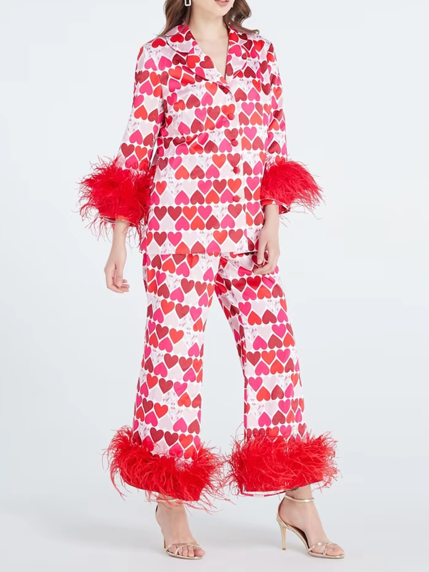 Set pigiama da donna in raso con stampa a cuore, polsino in piume, camicia a maniche lunghe con risvolto e pantaloni in vita elastica, indumenti da notte da 2 pezzi