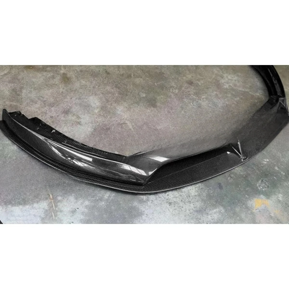 

Real Carbon Fiber Car Front Bumper Spoiler Splitter Deflector Guards For Ford Mustang AC 2015-2017 Body Kit Car Accessories