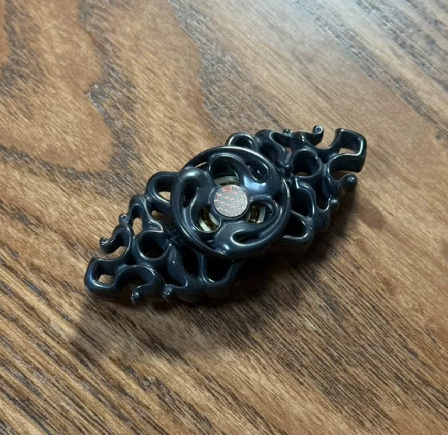 Used EDC Yolo zirconium flow cloud edc Spinning Fingertip Gyroscope fidget spinner metal decompression toy