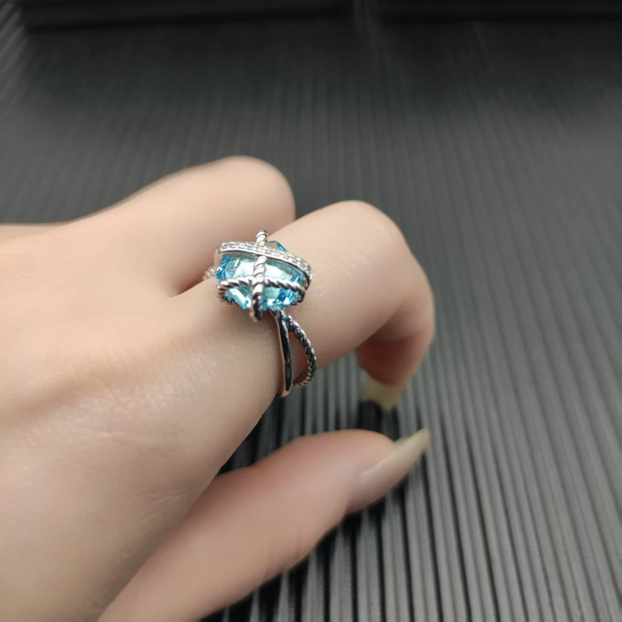 YK 2025 New 11mm Hexagonal Crystal Ring, Unisex, Fashionable, Trendy, Retro, Simple, Classi Luxurious Jewelry