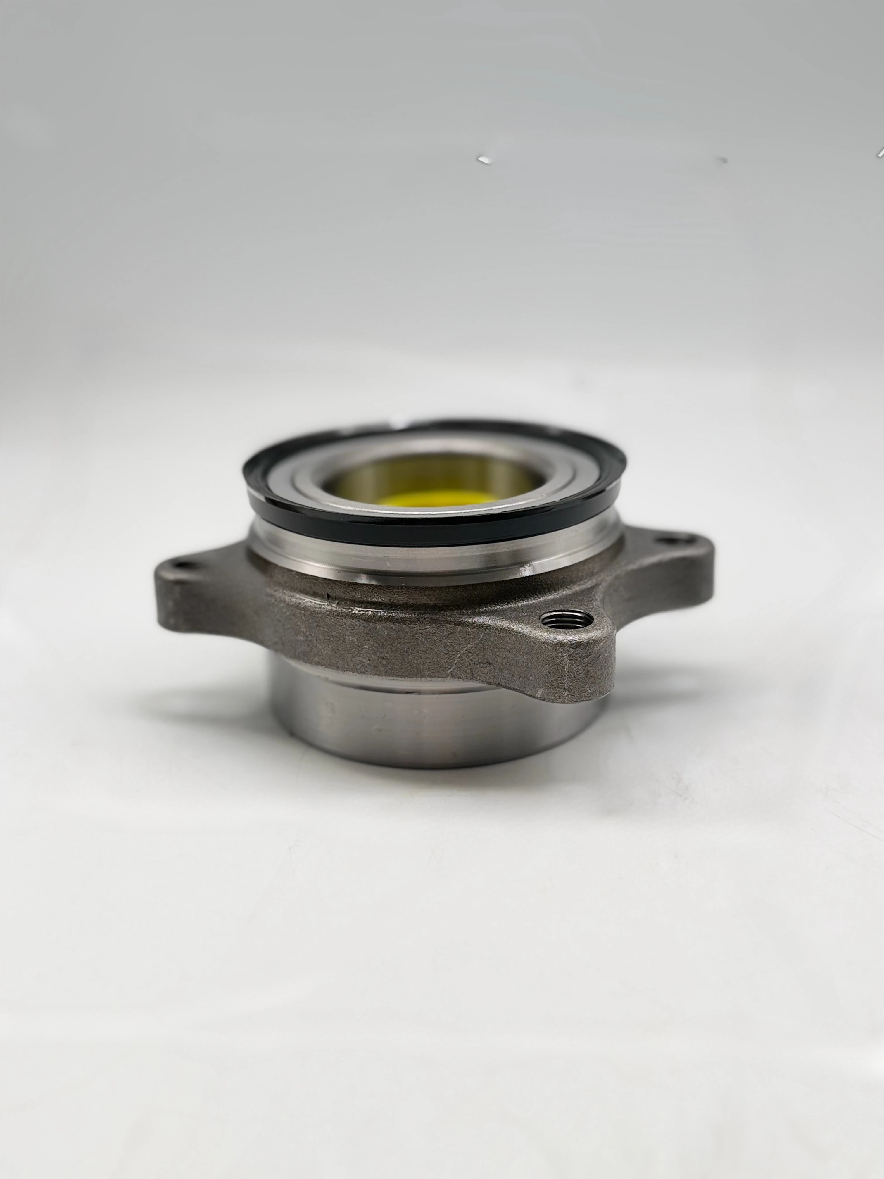 513275 Wheel Hub Bearing Assembly With ABS Sensor,145.7mm Flange 5 Wheel Studs 4 Mount Holes 68mm Inner Bore OE BT4Z1104B