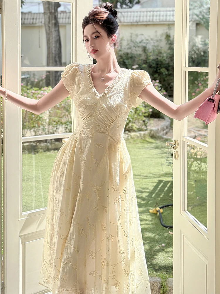 Nuova estate elegante francese con scollo a V abito manica a sbuffo pizzo ricamo maxi abito donna perla sottile a-line data cocktail party vestido