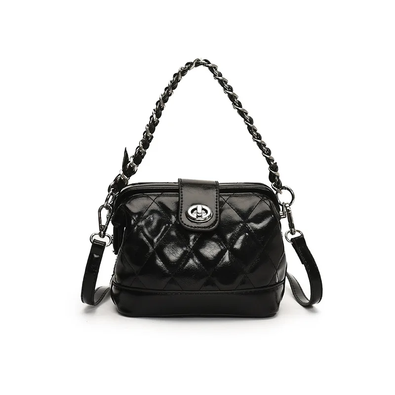 

New Women's Luxury Diamond Chain Bag Must-Have Casual Underarm/Shoulder/Crossbody Handbag Unique Fashionable Tote