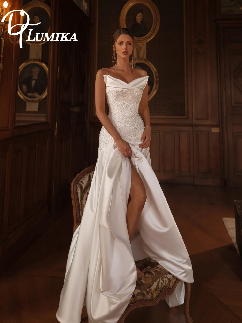 

Stylish Strapless High-Slit Wedding Dress 2026 Romantic Bridal Gown Fashion A-line Floor-Length Bridal Dress Robe De Mariée