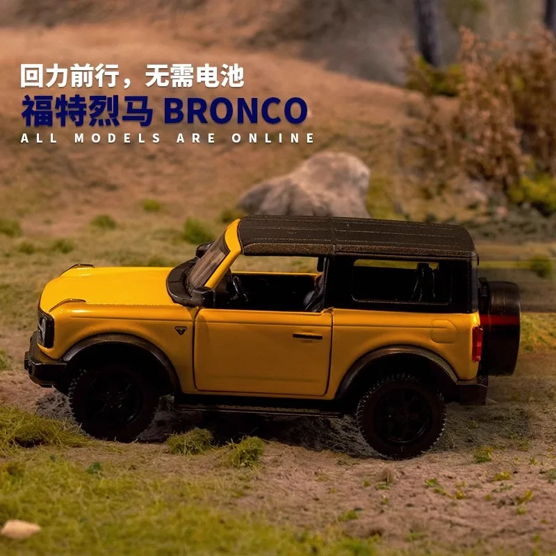 1:36 Ford Bronco Legierung Geländewagen-Modellauto-Ornament-Kollektion, Türen können geöffnet werden als Geschenk an Freunde gegeben