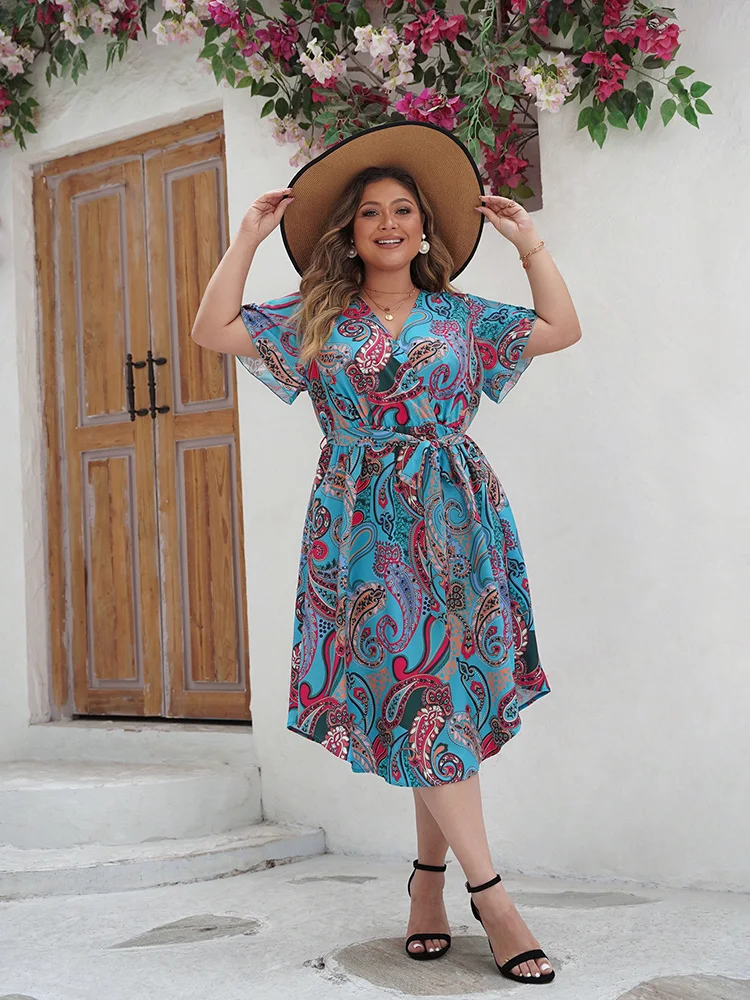 Gibsie Plus Size Paisley Print Boho langes Kleid Frauen Sommer Kurzarm Urlaub Strand lässig asymmetrische Kleider mit Gürtel